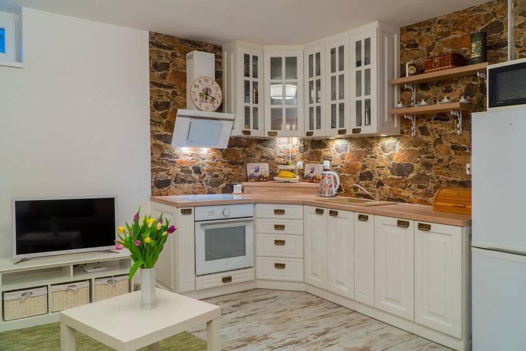 Provensalsky Rodinny Apartman Mandolina Bojnice Extérieur photo