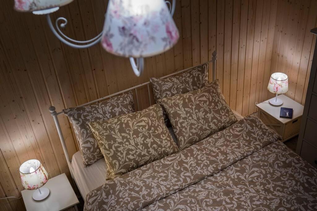 Provensalsky Rodinny Apartman Mandolina Bojnice Extérieur photo